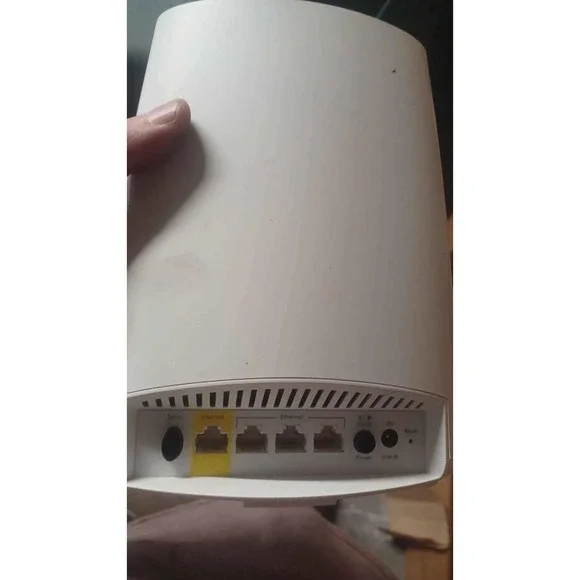 Orbi Router RBR40 - Picture 3 of 3